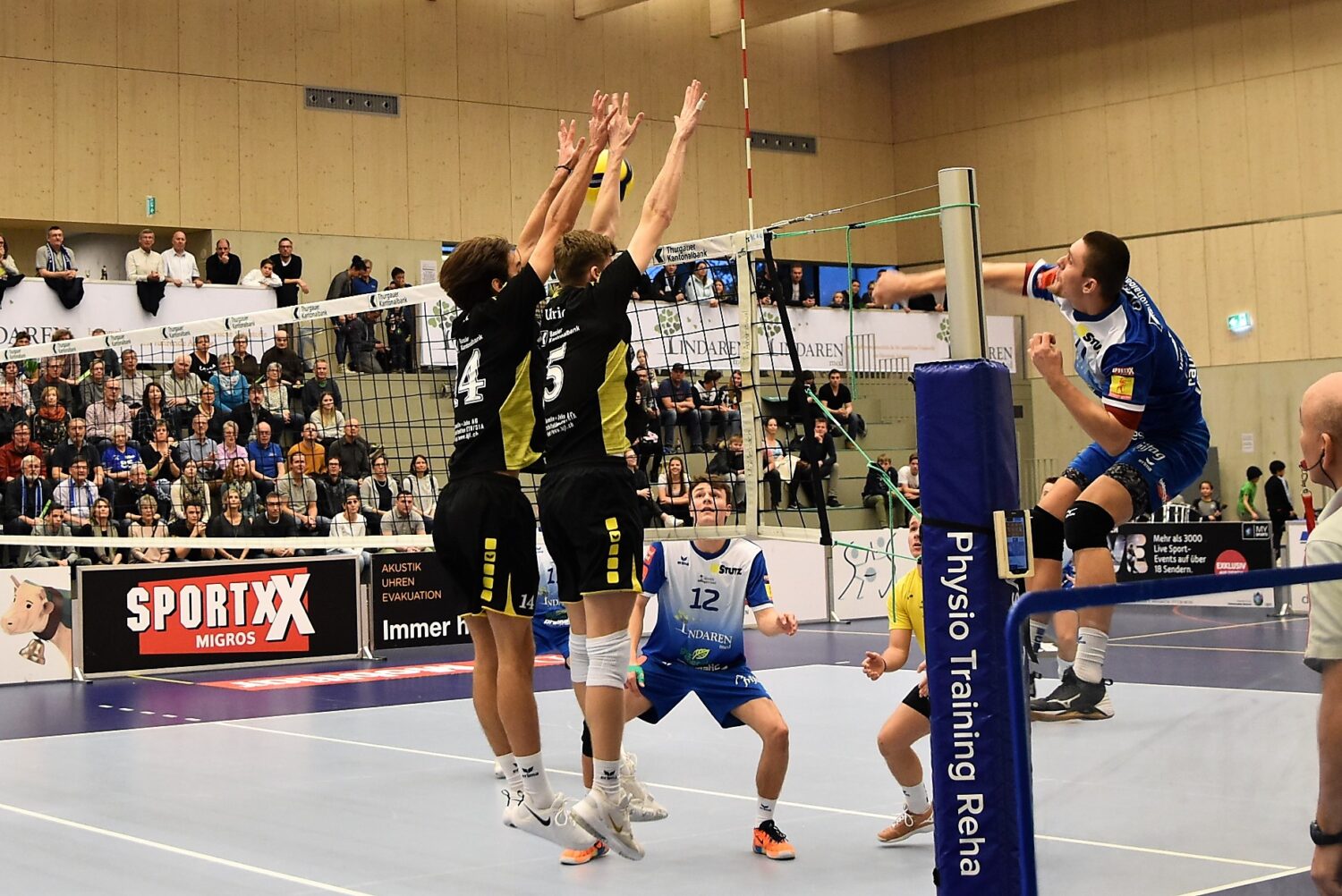 Es ist viel los bei Traktor City Volley Basel
